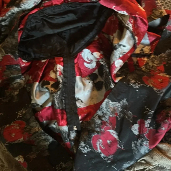 AGB fashion Luxe Floral Jacquard Mini party dress Sz 6 - Picture 13 of 15